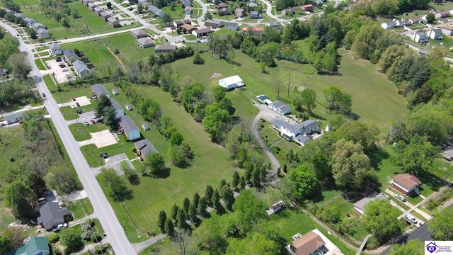 2851 S Wilson Rd, Radcliff, KY 40160