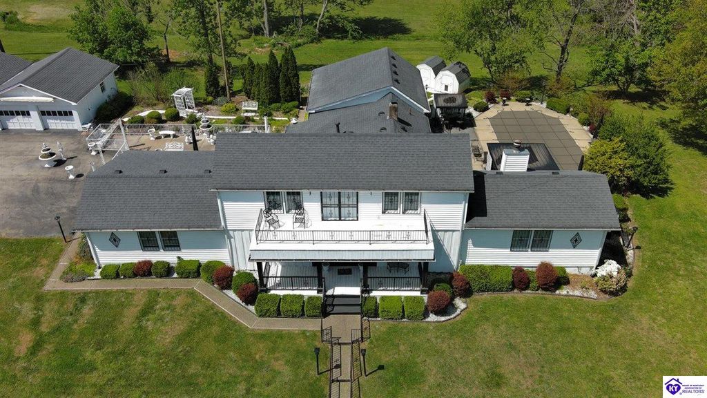 2851 S Wilson Rd, Radcliff, KY 40160