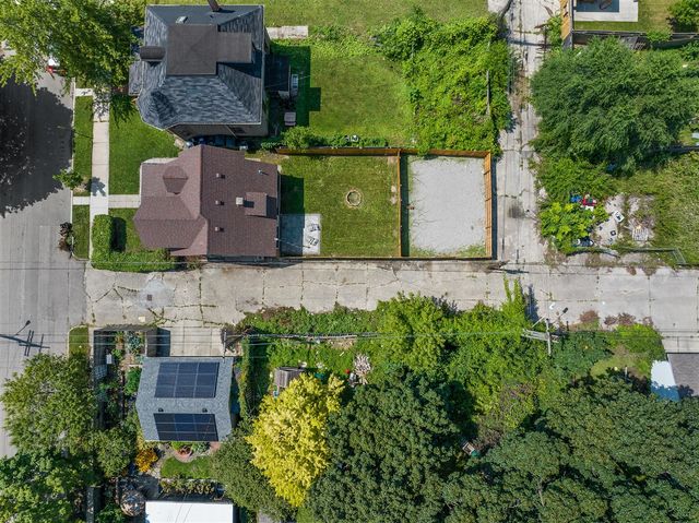 1734 W Willis Street, Detroit, MI 48208