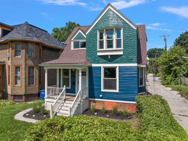 1734 W Willis Street, Detroit, MI 48208
