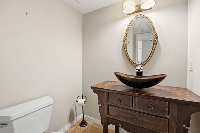 2955 Country Place Circle, Carrollton, TX 75006