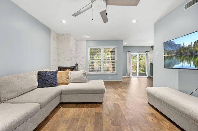 2955 Country Place Circle, Carrollton, TX 75006