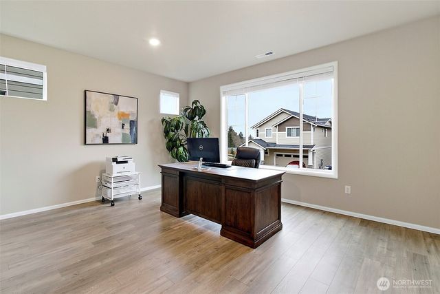 9612 S 201st Place, Kent, WA 98031