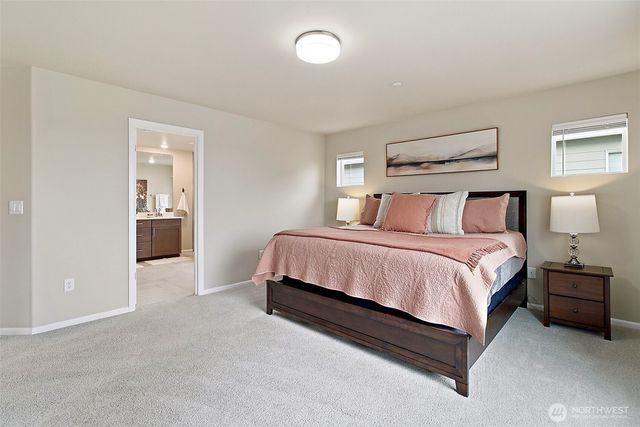 9612 S 201st Place, Kent, WA 98031