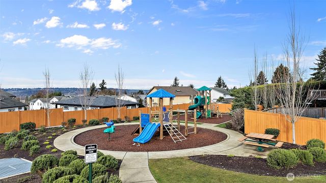 9612 S 201st Place, Kent, WA 98031