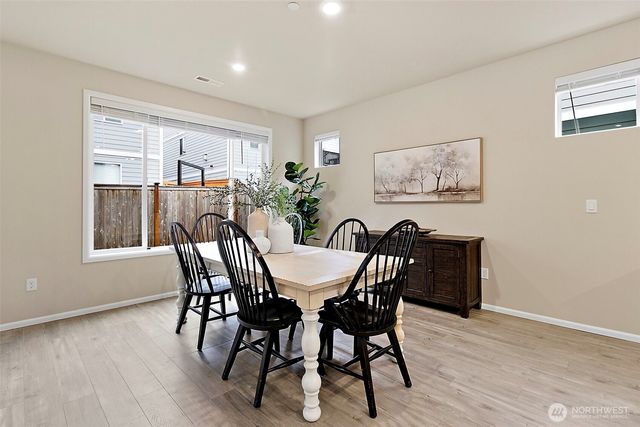 9612 S 201st Place, Kent, WA 98031