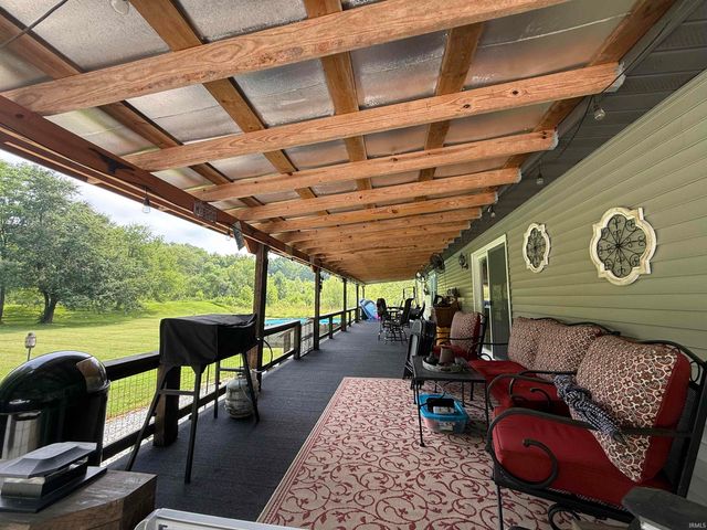 9763 Red School Road, Shoals, IN 47581
