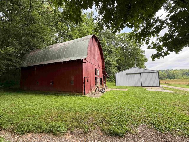 9763 Red School Road, Shoals, IN 47581