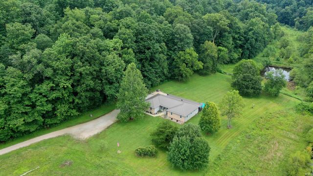 9763 Red School Road, Shoals, IN 47581