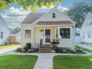 7312 33rd AVENUE, Kenosha, WI 53142