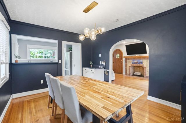 6738 Dante Avenue, Cincinnati, OH 45213