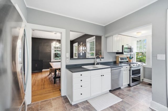6738 Dante Avenue, Cincinnati, OH 45213