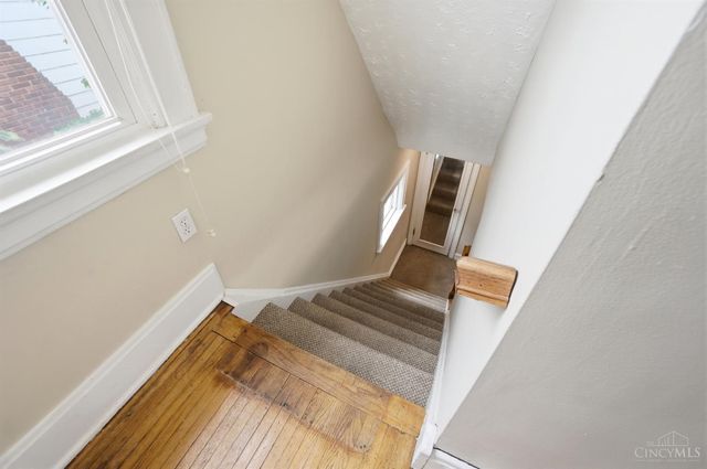 6738 Dante Avenue, Cincinnati, OH 45213