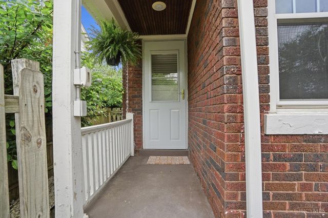 6738 Dante Avenue, Cincinnati, OH 45213