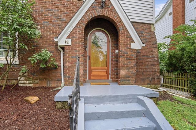 6738 Dante Avenue, Cincinnati, OH 45213