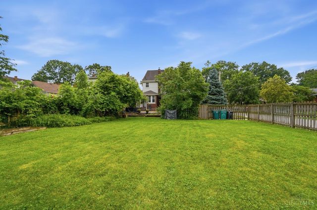 6738 Dante Avenue, Cincinnati, OH 45213