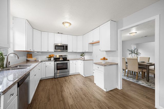 19507 Sandy Shore Lane, Humble, TX 77346