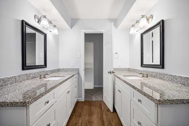 19507 Sandy Shore Lane, Humble, TX 77346