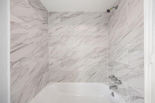 19507 Sandy Shore Lane, Humble, TX 77346