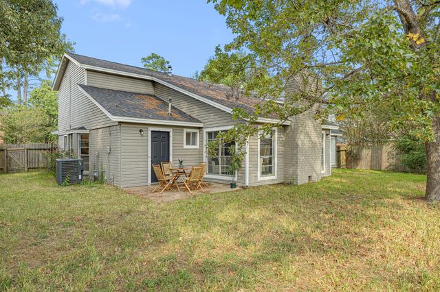 19507 Sandy Shore Lane, Humble, TX 77346