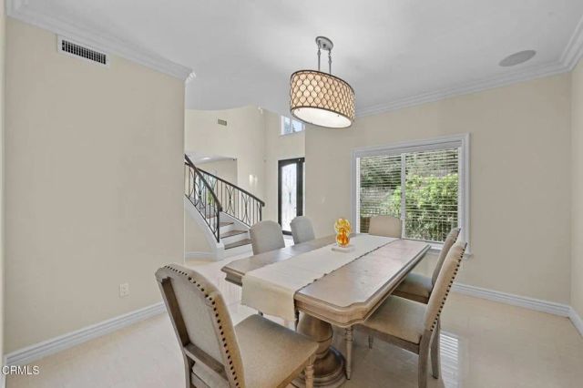 3263 New York Drive, Pasadena, CA 91107