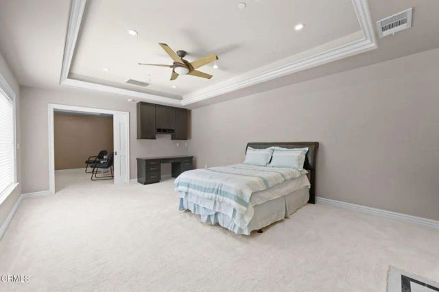 3263 New York Drive, Pasadena, CA 91107