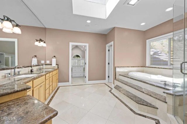 3263 New York Drive, Pasadena, CA 91107