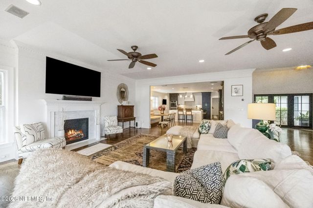 4273 VENETIA Boulevard, Jacksonville, FL 32210