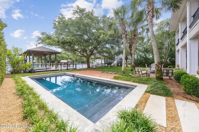 4273 VENETIA Boulevard, Jacksonville, FL 32210