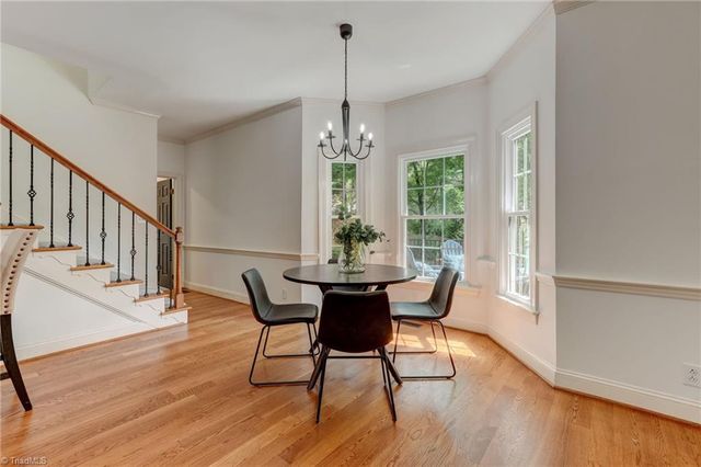 1420 Thornhill Lane, Winston-salem, NC 27106