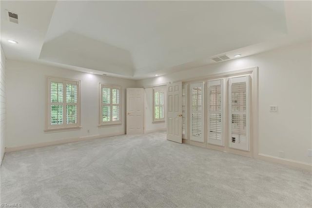 1420 Thornhill Lane, Winston-salem, NC 27106