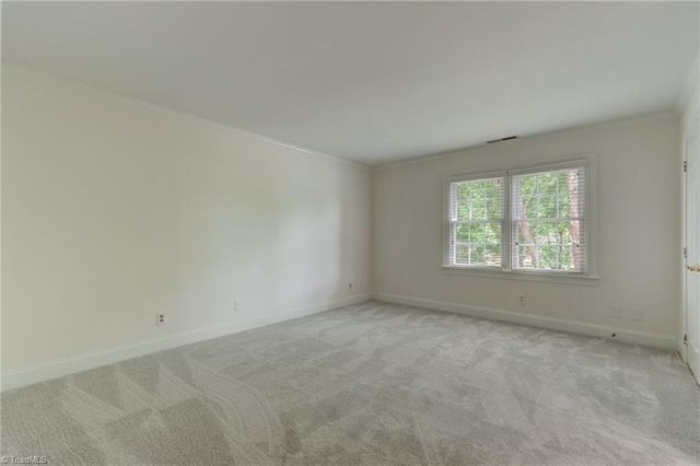 1420 Thornhill Lane, Winston-salem, NC 27106