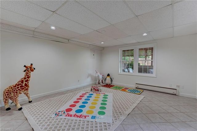 1420 Thornhill Lane, Winston-salem, NC 27106