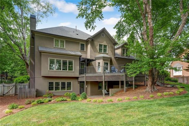 1420 Thornhill Lane, Winston-salem, NC 27106
