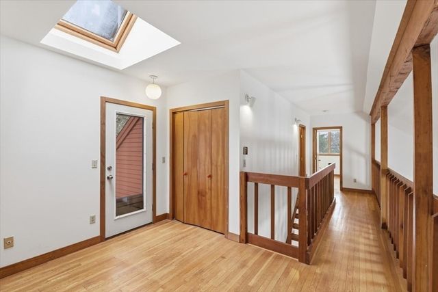 99 Rockledge Dr, Falmouth, MA 02556