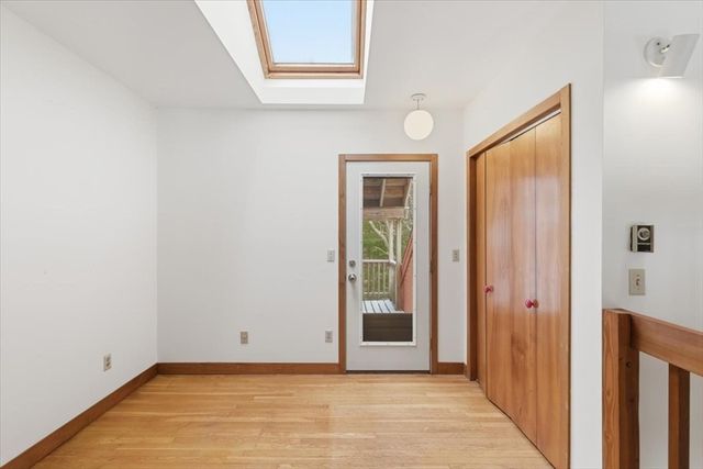 99 Rockledge Dr, Falmouth, MA 02556