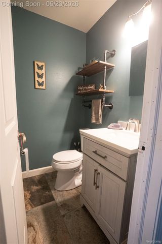 530 Sheffield Drive, Madison Heights, MI 48071