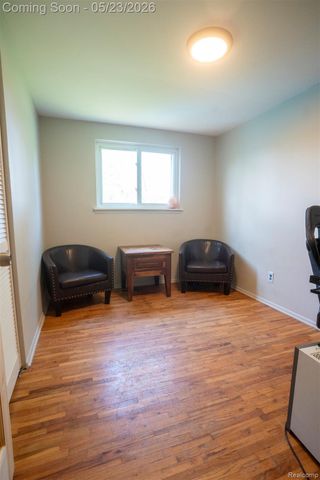 530 Sheffield Drive, Madison Heights, MI 48071