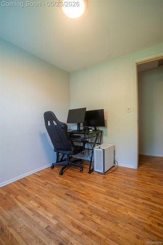 530 Sheffield Drive, Madison Heights, MI 48071