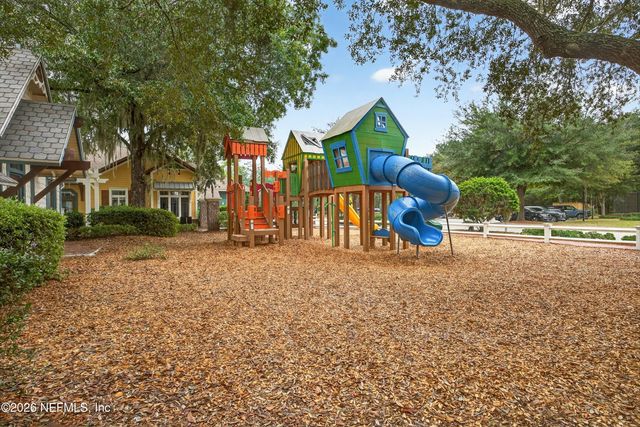 914 OAKLAND HILLS Avenue, Middleburg, FL 32068