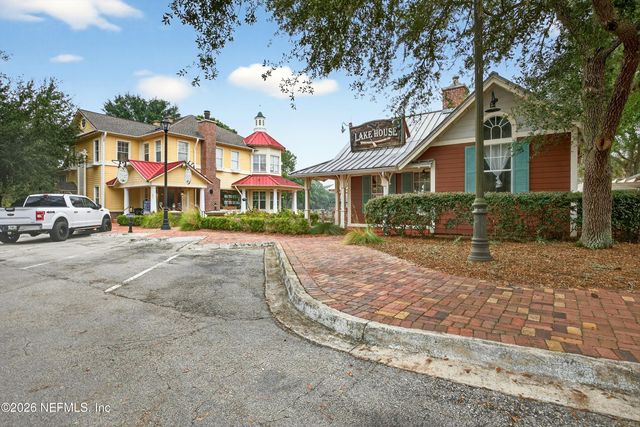 914 OAKLAND HILLS Avenue, Middleburg, FL 32068