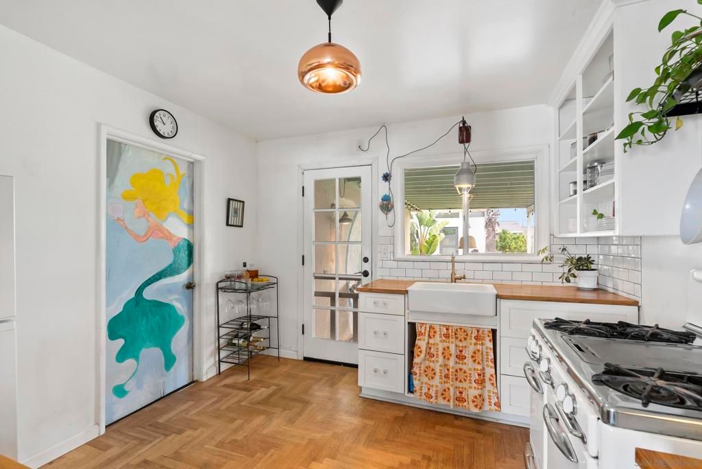 Image 12 of property listing at 1243 7th Street, Imperial Beach, CA 91932