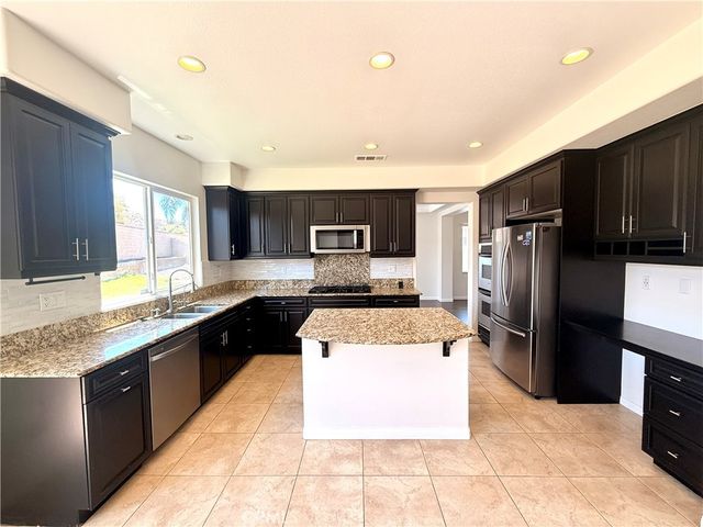 31989 Harden, Menifee, CA 92584
