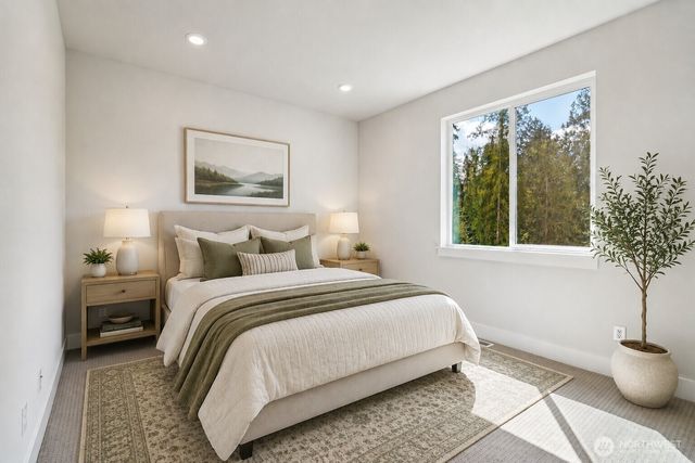 6406 213th Avenue Ct E, Lake Tapps, WA 98391