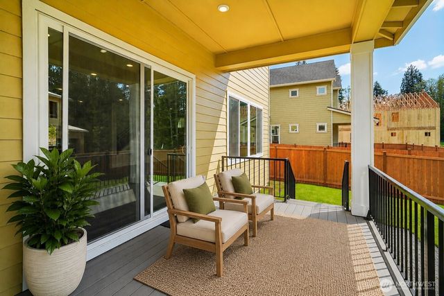 6406 213th Avenue Ct E, Lake Tapps, WA 98391