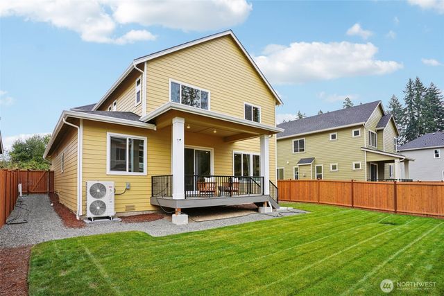 6406 213th Avenue Ct E, Lake Tapps, WA 98391