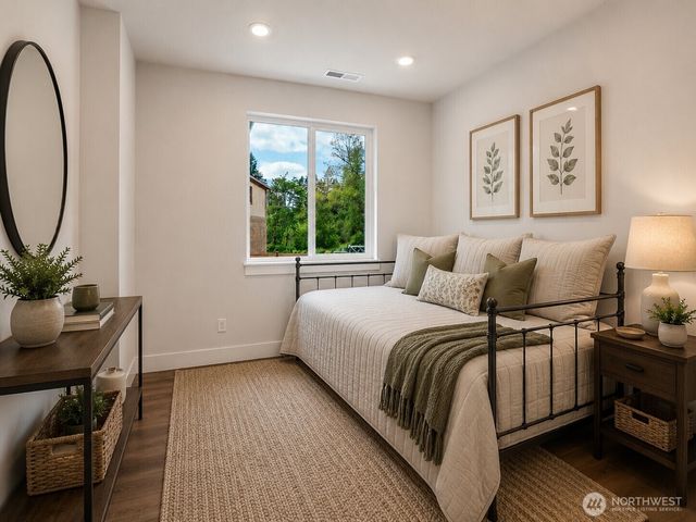 6406 213th Avenue Ct E, Lake Tapps, WA 98391
