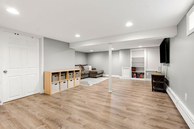 17 Ellington Road, Tewksbury, MA 01876