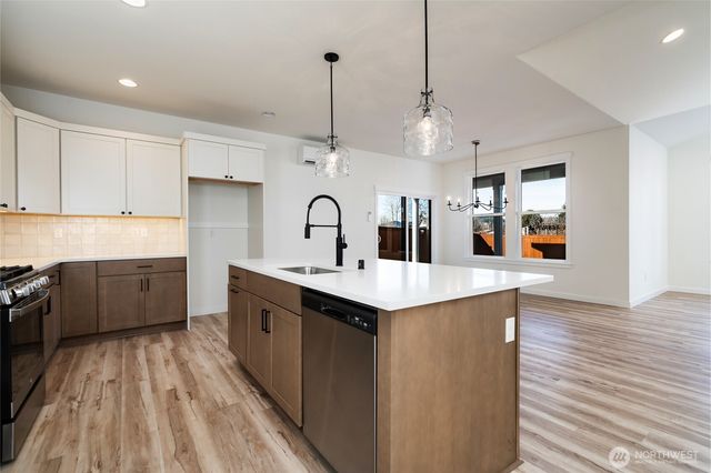 619 Legacy Way, Sedro Woolley, WA 98284