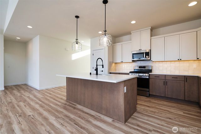 619 Legacy Way, Sedro Woolley, WA 98284